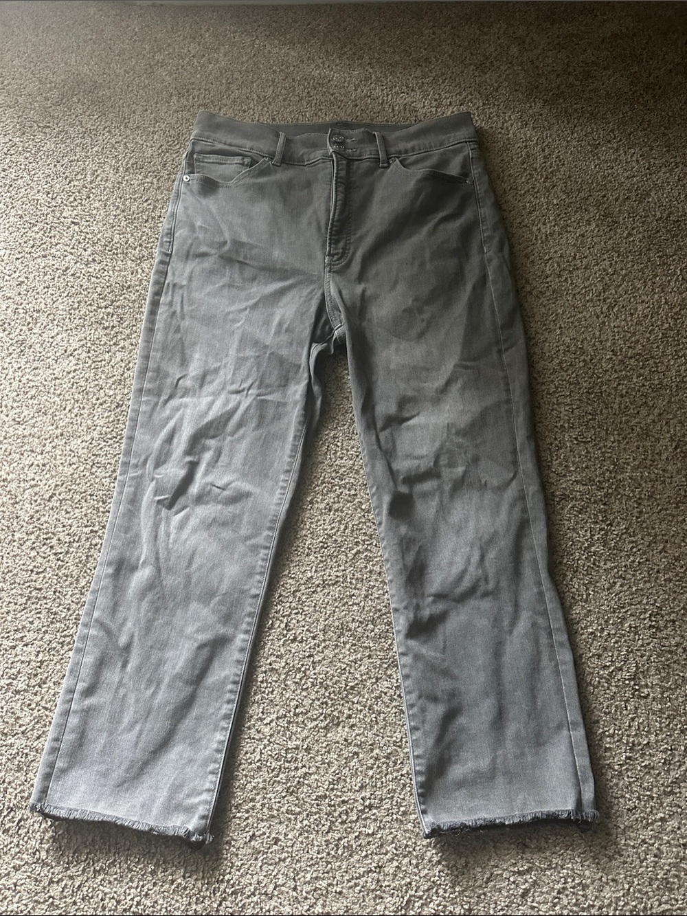 Express Women's Gray Straight Jeans